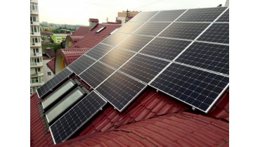Сонячні панелі для ОСББ та житлових кооперативів в Україні: як реалізувати проєкт юридично та фінансово, отримати грант від держави